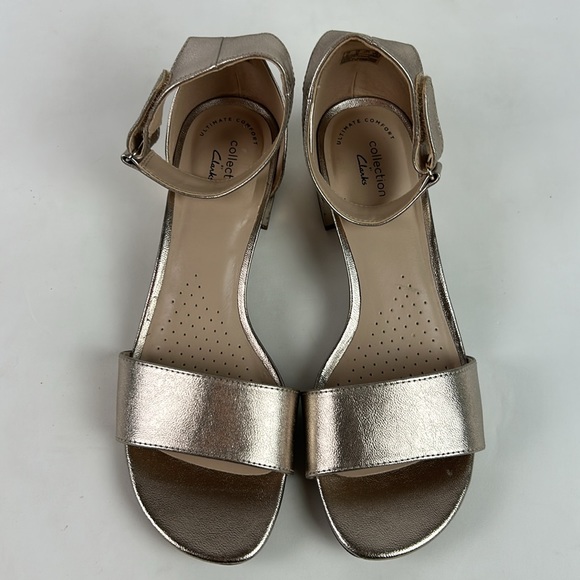 Like new Clarks Caroleigh Anya Ankle Strap Heeled Sandals Metallic Gold 10 - Picture 8 of 12